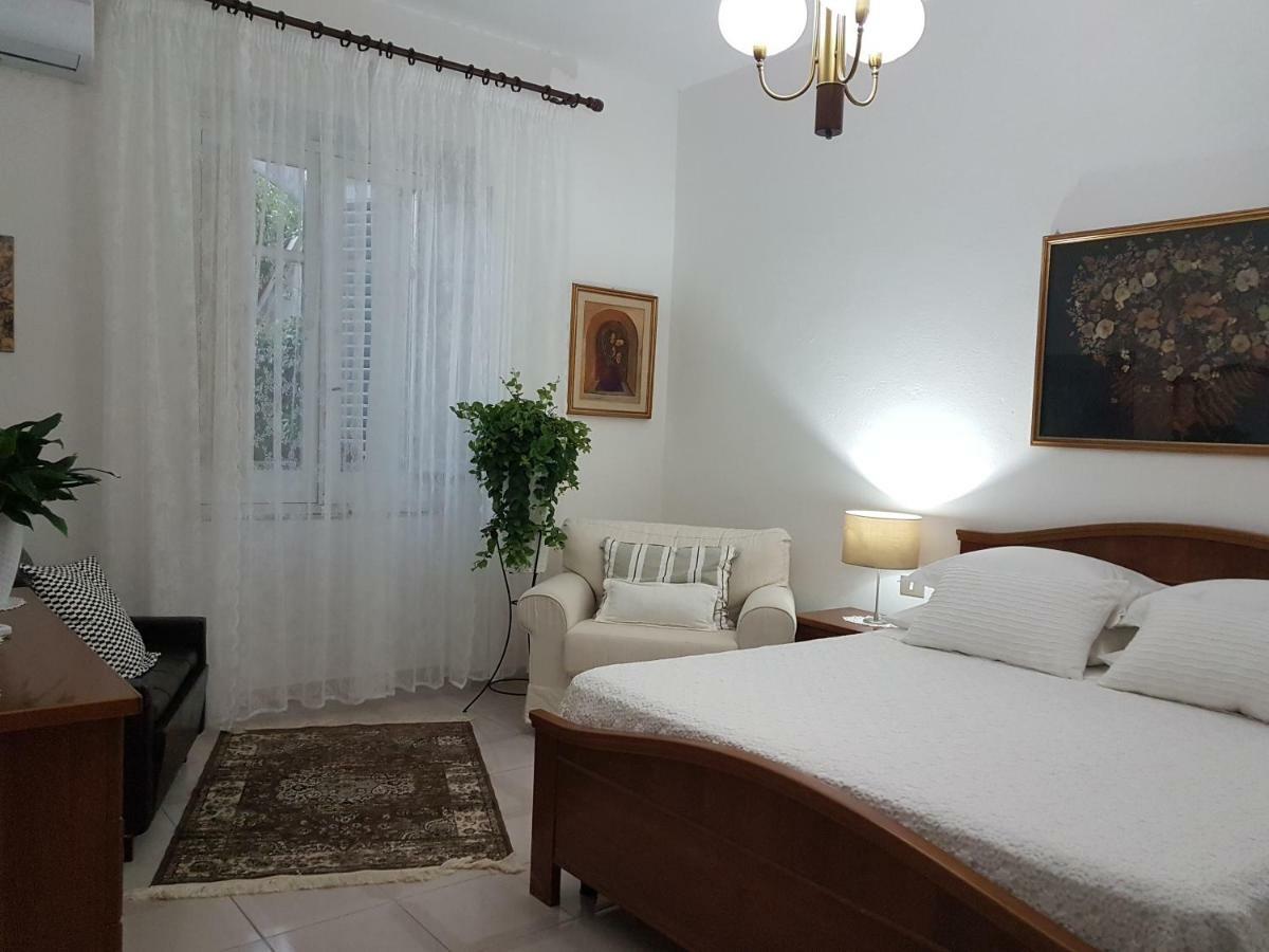 Marco'S House Villa Dolianova ภายนอก รูปภาพ